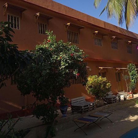 Guesthouse Dalal Ak Jamm Мбур Экстерьер фото